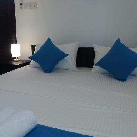 Queens Airport Residence Negombo Kültér fotó